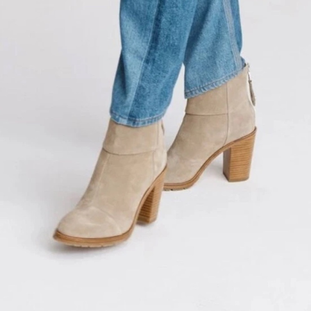 🆕 rag & bone Classic Newbury Suede Ankle Books in Peach Waxy - 9.5